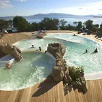 Capo D'orso Thalasso & 호텔 팔라우