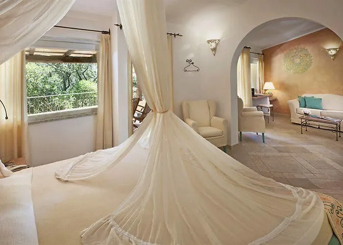 Capo D'orso Thalasso & Отель Палау